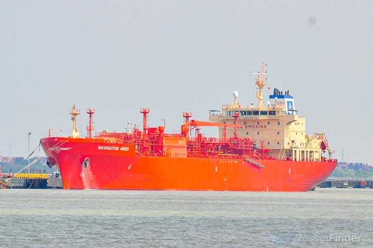 NAVIGATOR ARIES photo