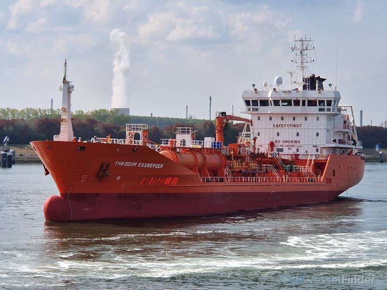 ship photo