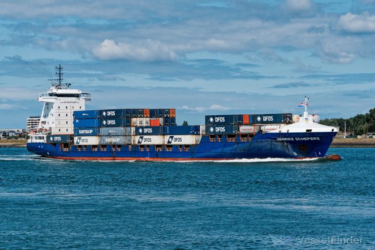 ship photo