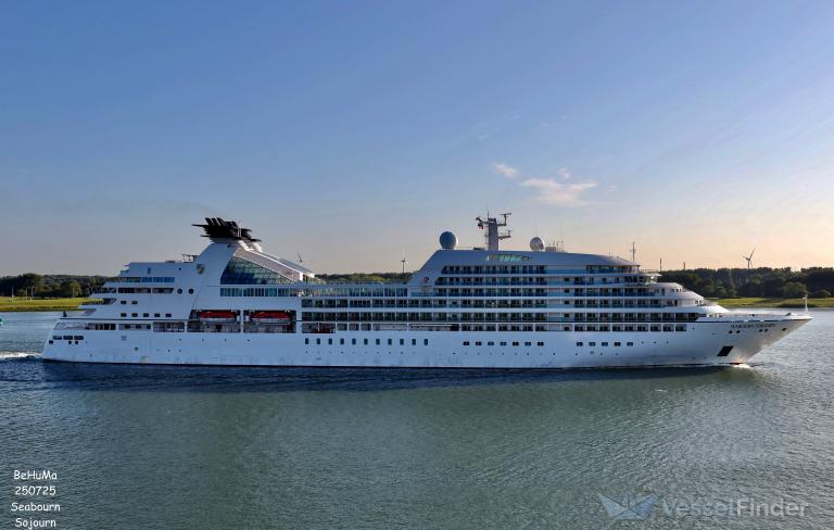 ship photo
