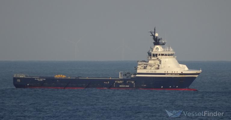 ISLAND CHIEFTAIN photo