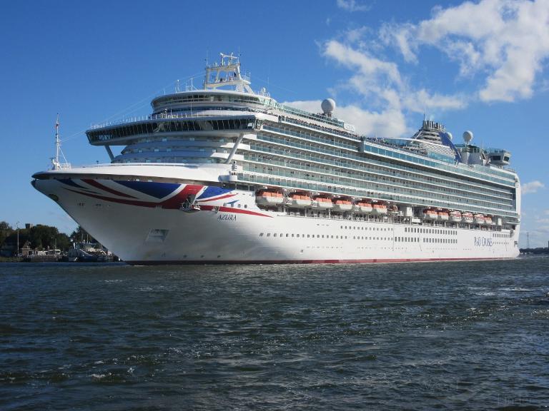 Azura Passenger Cruise Ship Details And Current Position Imo 9424883 Mmsi 310610000 Vesselfinder