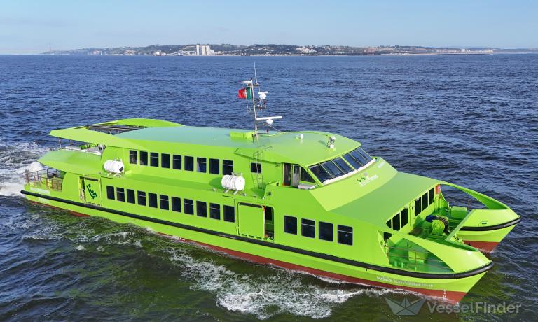 ROAZ CORVINEIRO photo