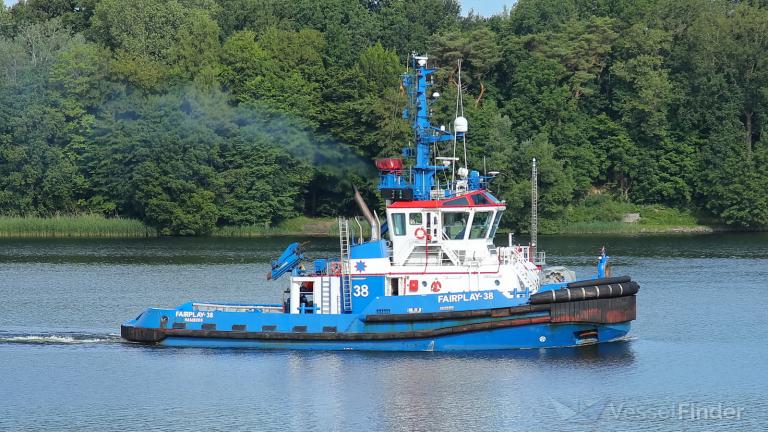 ship photo
