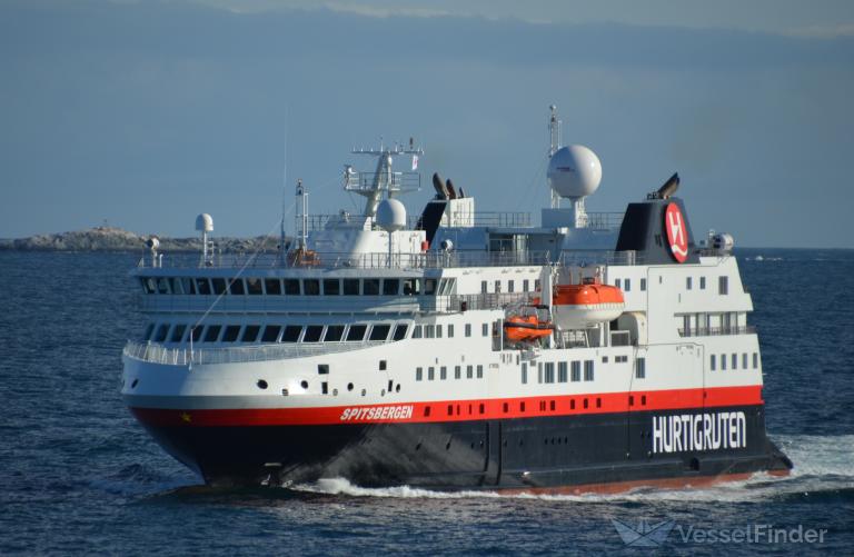 SPITSBERGEN photo