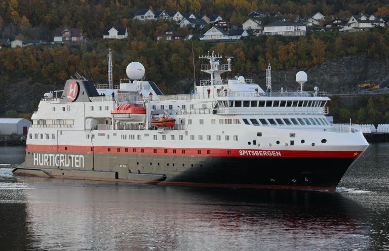 cruise aida spitsbergen