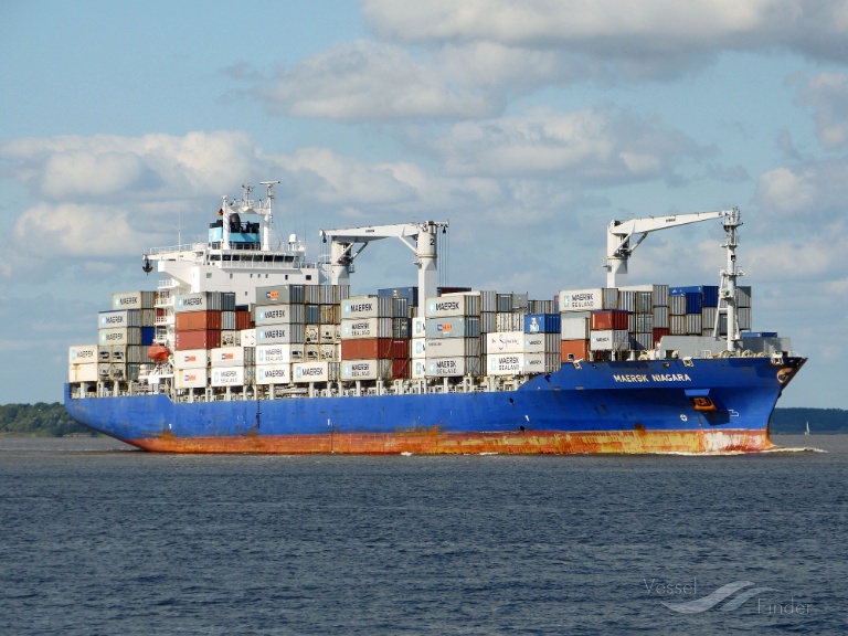 CMA CGM VITORIA photo