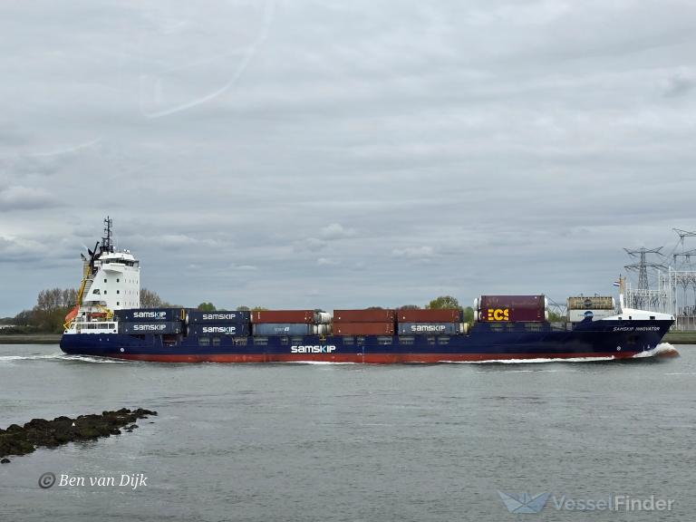 ship photo
