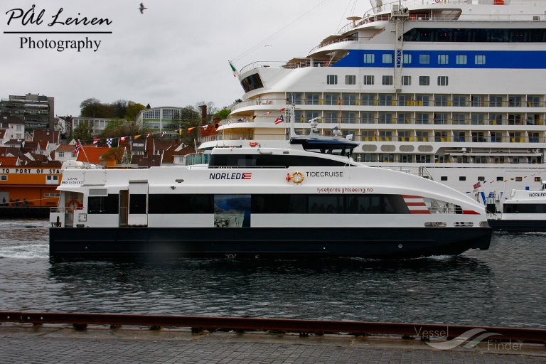 BRAGE, Passenger Ship - Scheepsdetails en huidige positie - IMO 9438963 ...