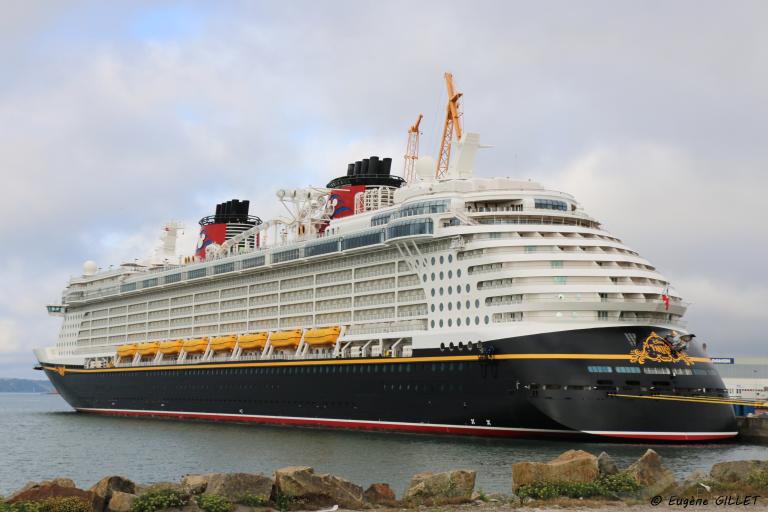 DISNEY FANTASY, Passenger (Cruise) Ship Details and current position