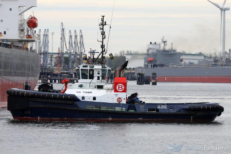 ship photo