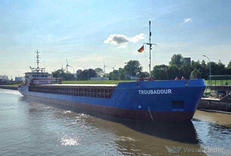 ship photo