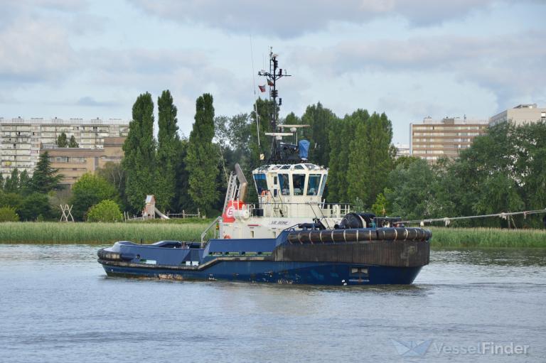 ship photo
