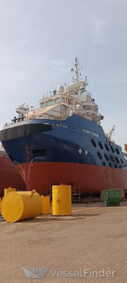 ALLIANZ TITANIUM photo