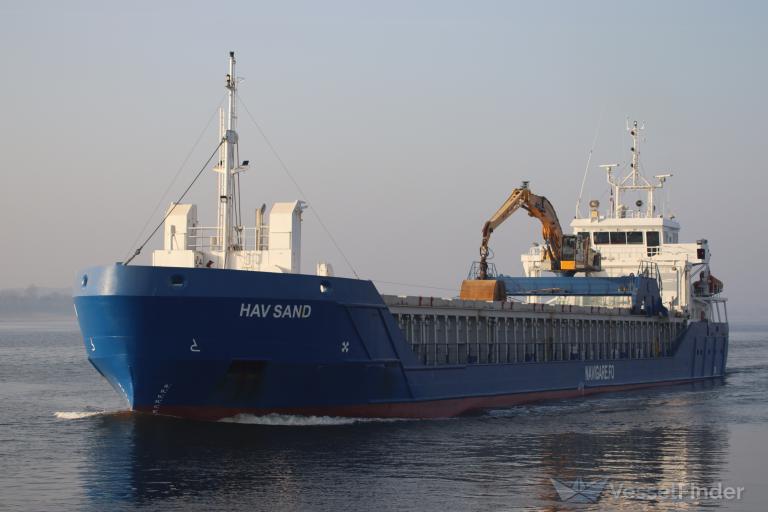 ship photo
