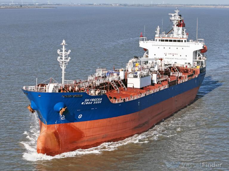 ship photo