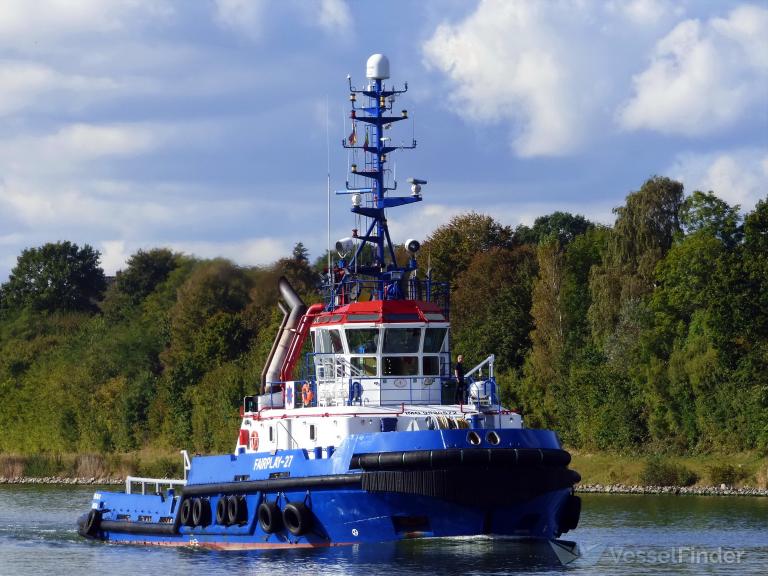 ship photo