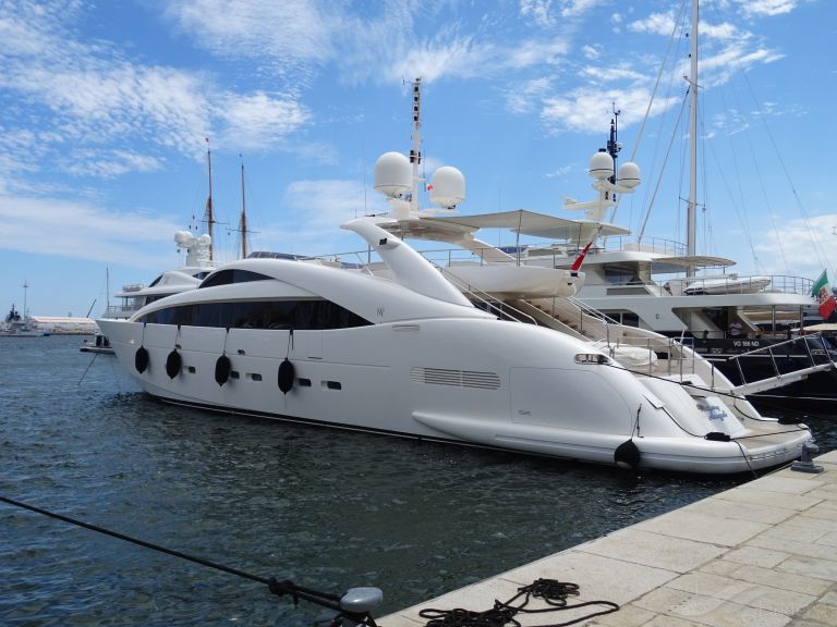 WHISPERING ANGEL photo