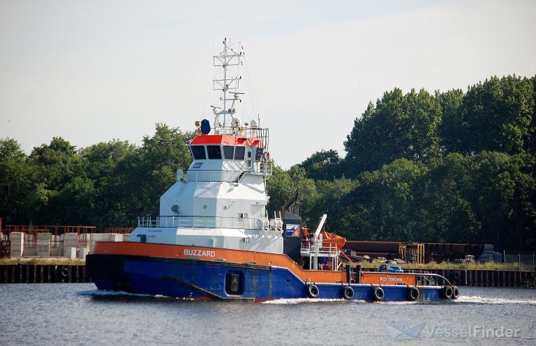 ship photo