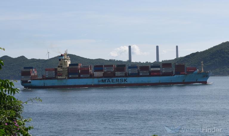 MAERSK CHAMBAL, Container Ship - Details and current position - IMO ...