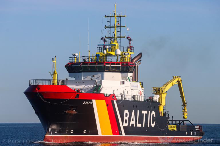ship photo