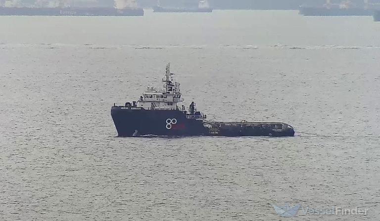 QUATRO GUMUSUT photo