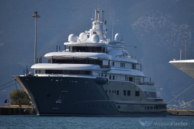 Φωτογραφία του πολυτελούς γιοτ RADIANT (110μ) - World Rank #45 superyacht