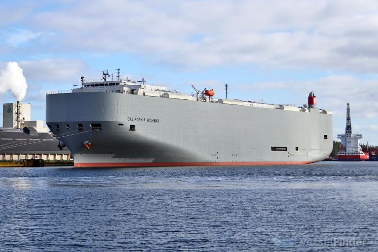 ship photo