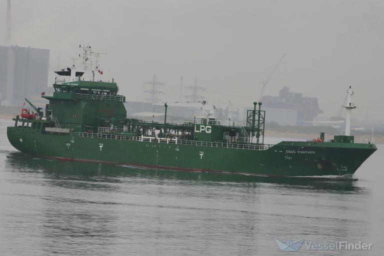 ship photo
