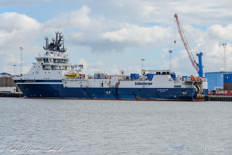 ISLAND CAPTAIN photo
