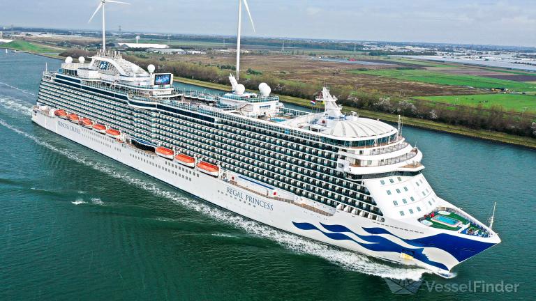 Regal Princess Passenger Cruise Ship Details And Current Position Imo Mmsi Vesselfinder