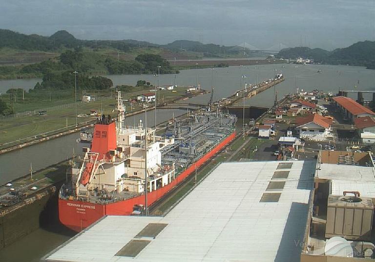 MERIDIAN EXPRESS, Chemical/Oil Products Tanker Details and current