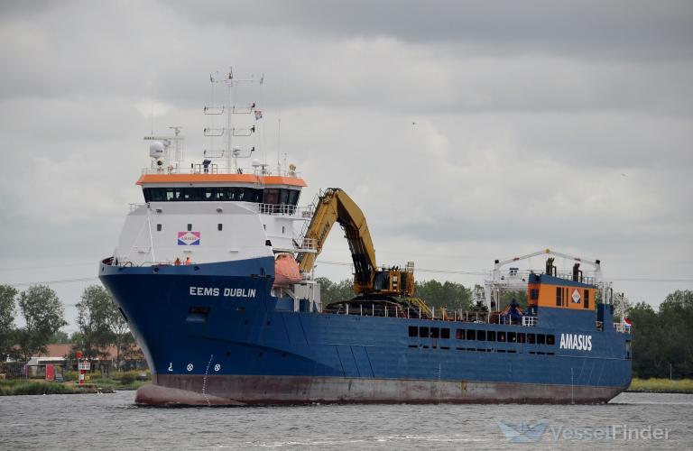 ship photo
