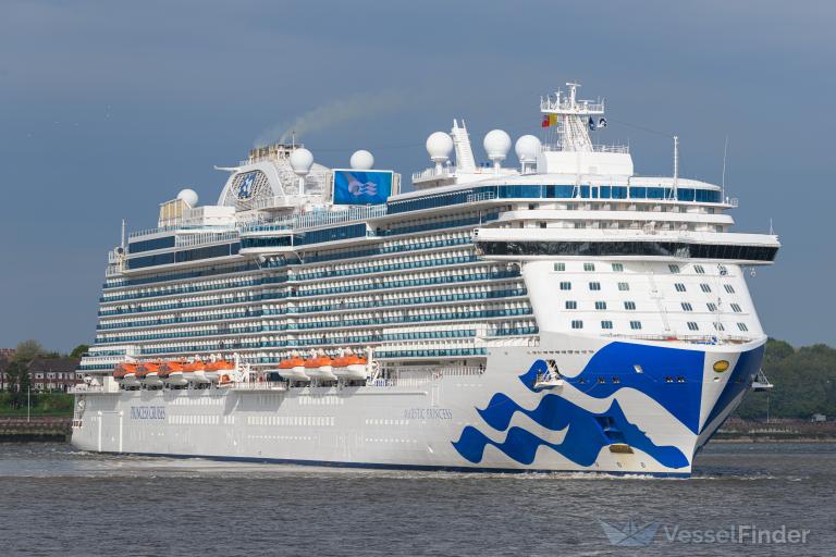 ship photo