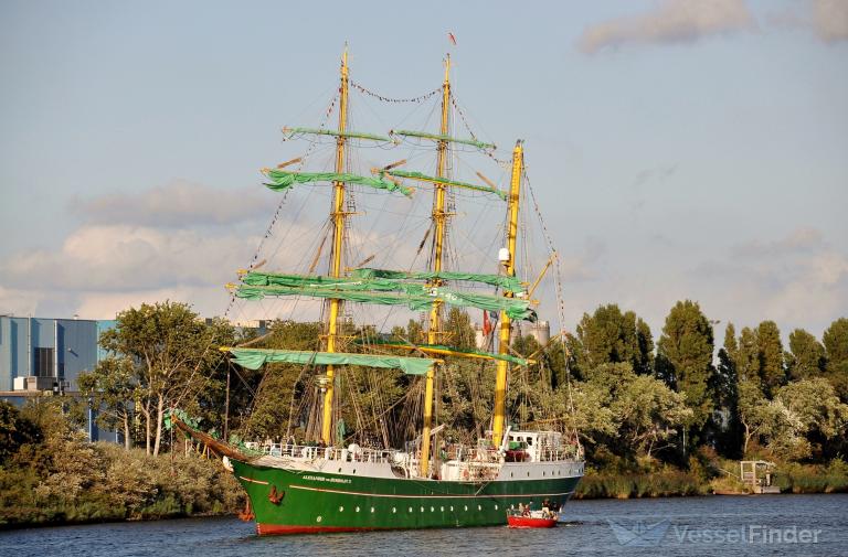ALEX VON HUMBOLDT 2 photo