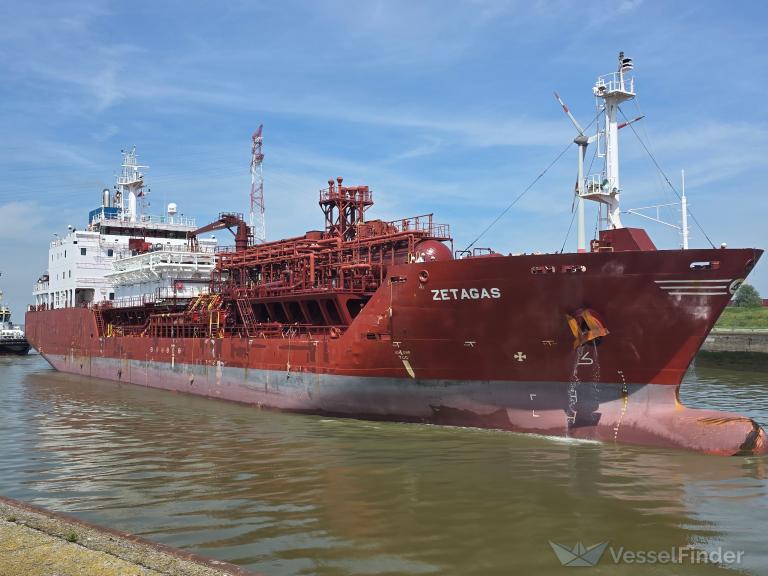 ship photo