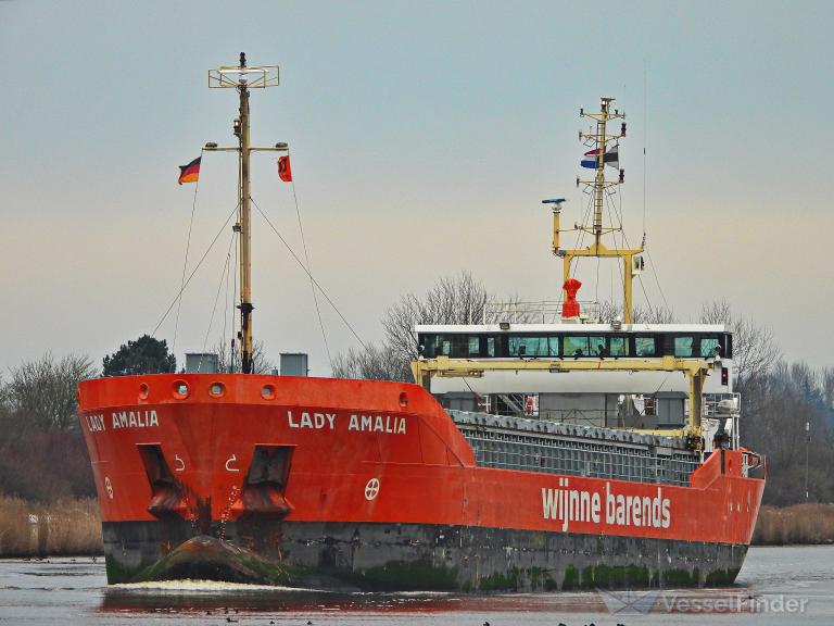 LADY AMALIA photo