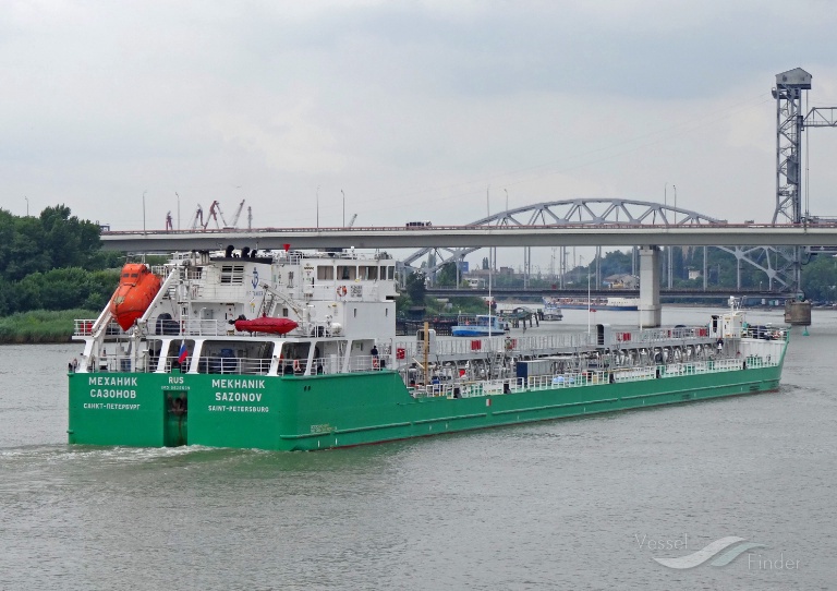 NIKOLAI DUBOVSKOY photo