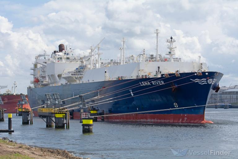 ship photo by Cornelis Dijkshoorn