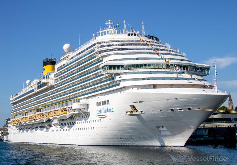 COSTA DIADEMA photo