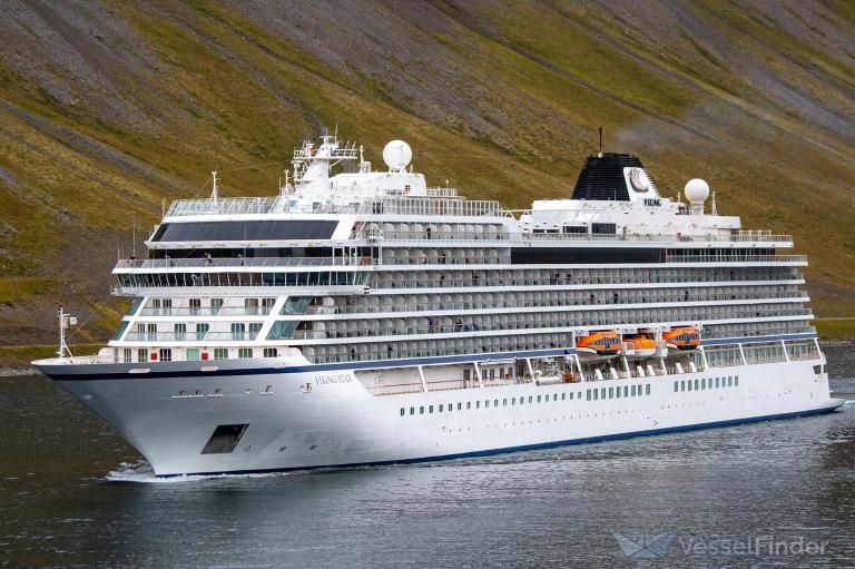 viking star cruise ship current position