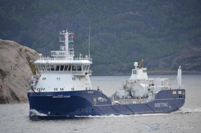 ship photo