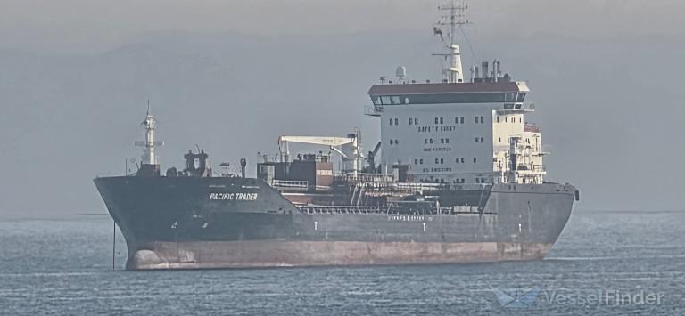 PACIFIC TRADER, Oil Products Tanker - Detalles del buque y