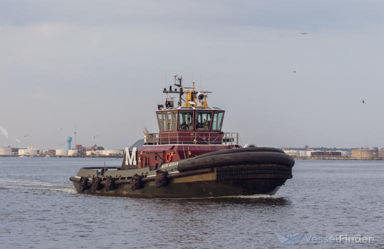 ship photo