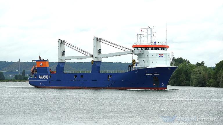 ship photo