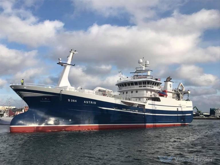 ship photo