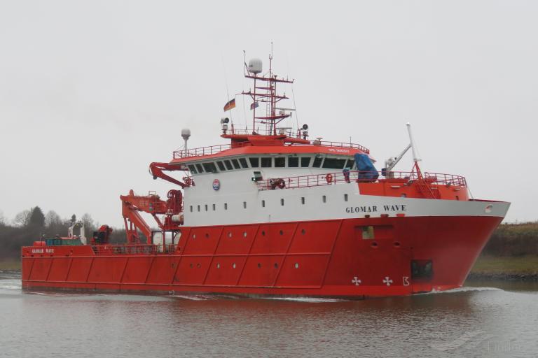 GLOMAR WAVE photo