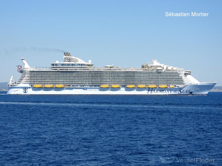 ship photo
