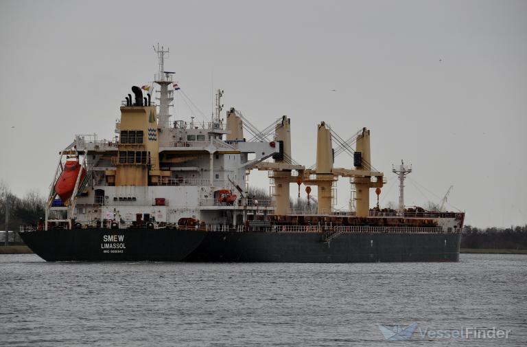 ship photo by RuudCoster