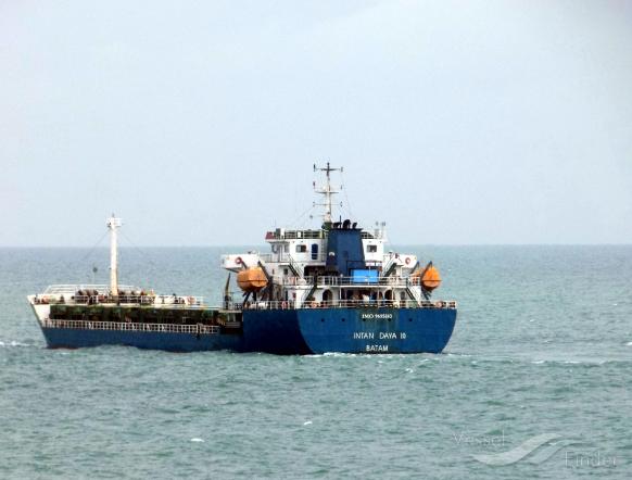 MV INTAN DAYA 10 photo